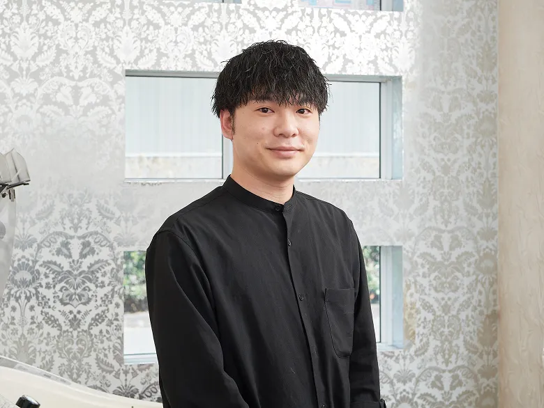 小野 旭彦