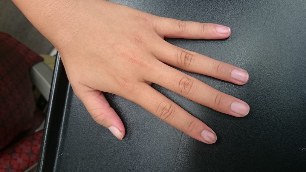 琴音 手