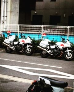 白バイ サンディ
