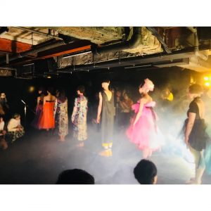 ヘアショー インタラクション