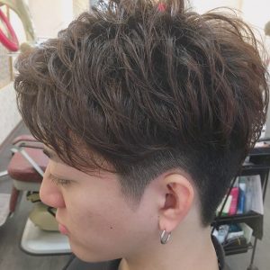 横顔 サイド
