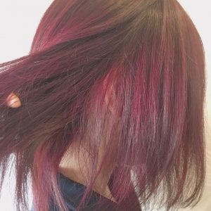 チラ見せベリーピンク