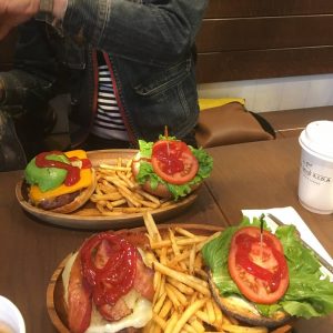 ハンバーーガー 竜王