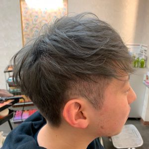 グレー 新成人 土曜