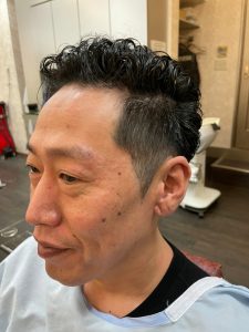 サイドパートリーゼントパーマ